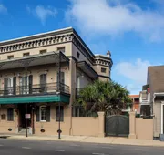 New Orleans Courtyard Hotel and Suites by the French Quarter hotel detail image 4