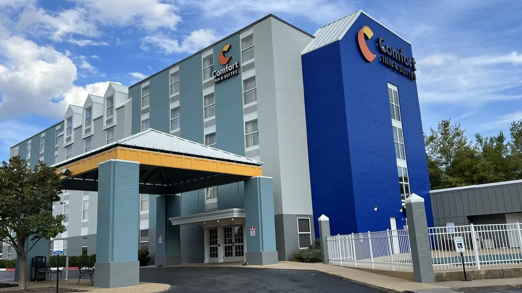 Comfort Inn & Suites Staunton hotel detail image 2