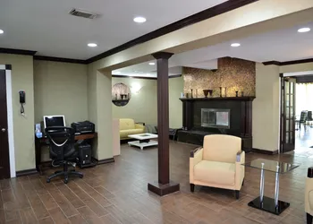 Hawthorn Suites by Wyndham Dallas Love Field Airport hotel thumbnail 6