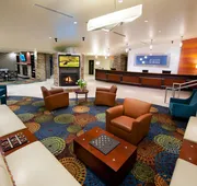 Holiday Inn Express & Suites Pittsburgh West - Greentree by IHG hotel detail image 3