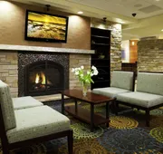 Holiday Inn Express & Suites Pittsburgh West - Greentree by IHG hotel detail image 4