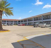 Express Inn and Suites hotel detail image 4