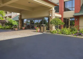 Quail Hollow Resort Trademark Collection by Wyndham hotel thumbnail 3