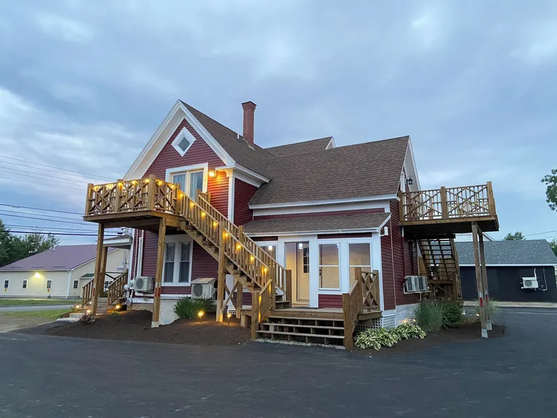 The Whitetail and Suites hotel detail image 6