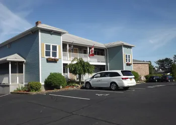 The Mariner Resort hotel thumbnail 2