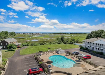 The Mariner Resort hotel thumbnail 7