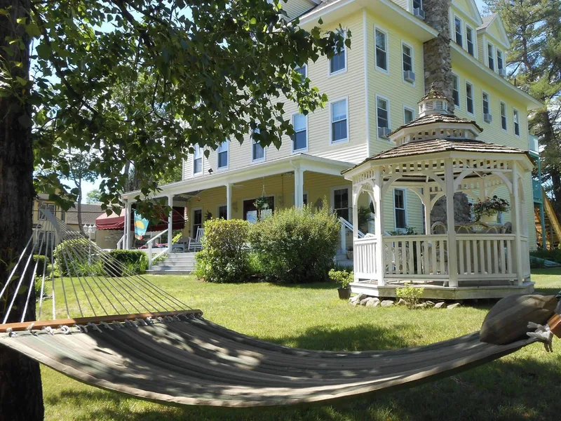 Lakeview Inn hotel detail image 2