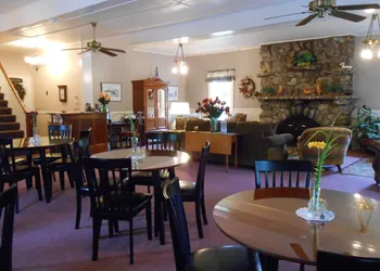 Lakeview Inn hotel thumbnail 7