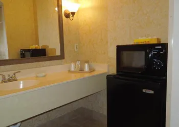 Atlantis Inn hotel thumbnail 6