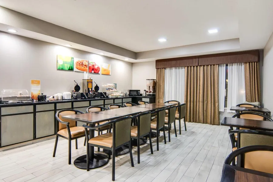 Quality Inn & Suites - Granbury hotel detail image 6