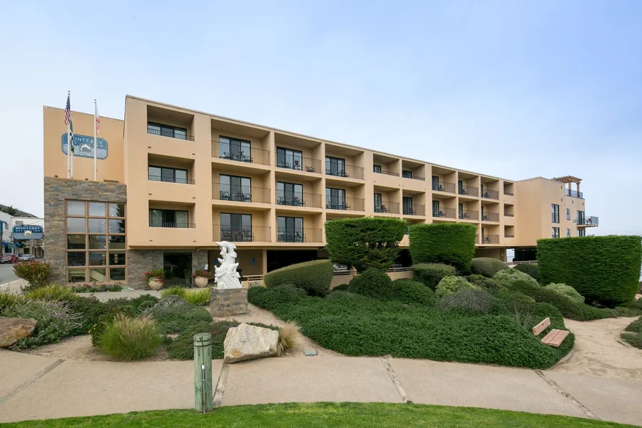 Monterey Bay Inn hotel detail image 2