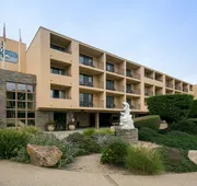 Monterey Bay Inn hotel detail image 3