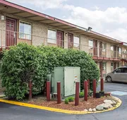 Econo Lodge Columbus West hotel detail image 7