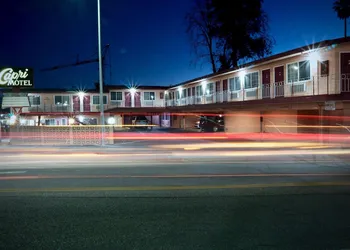 Capri Motel hotel thumbnail 3