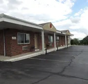 Econo Lodge Dewitt I-90 hotel detail image 3