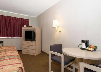 Rodeway Inn Annapolis hotel thumbnail 5