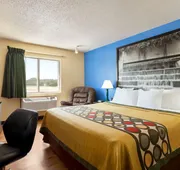 Super 8 by Wyndham Waco University Area hotel detail image 7