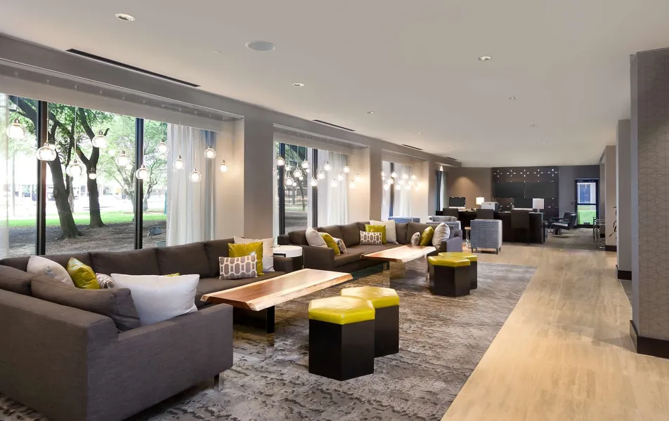 DoubleTree by Hilton Hotel & Suites Houston by the Galleria hotel detail image 6