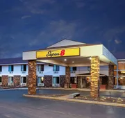 Super 8 by Wyndham Wausau hotel detail image 3