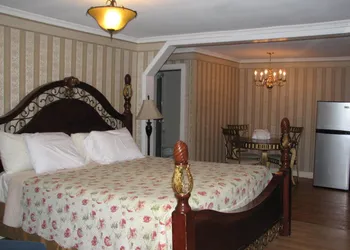 The Landings Inn and Cottages at Old Orchard Beach hotel thumbnail 4