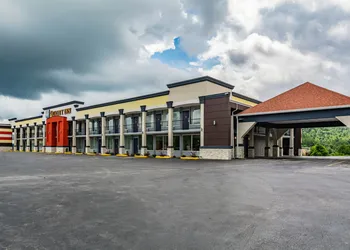 Quality Inn hotel thumbnail 3