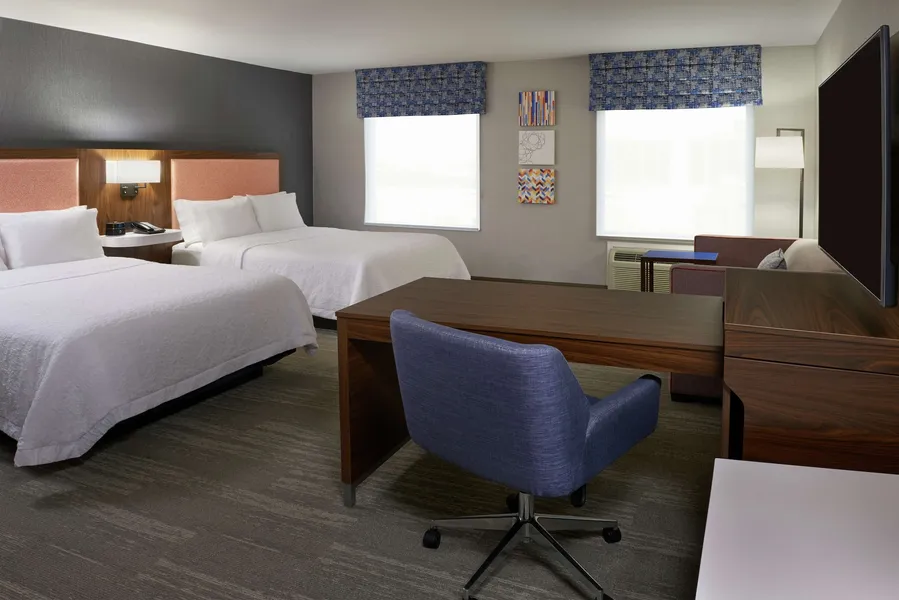 Hampton Inn & Suites by Hilton Montreal-Dorval hotel detail image 6