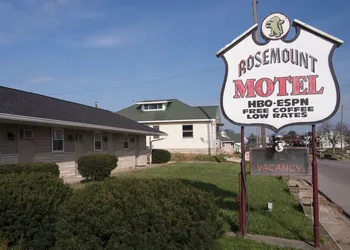 Rosemount Motel hotel thumbnail 2