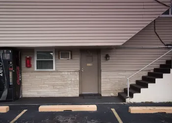 Rosemount Motel hotel thumbnail 5