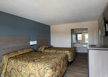 Garden Inn & Suites hotel thumbnail 7