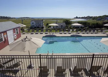 The Vista hotel thumbnail 2