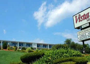 The Vista hotel thumbnail 4