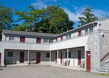 Sea Lion Motel and Cottages hotel thumbnail 4
