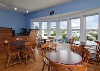 Cape Cod Harbor House Inn hotel thumbnail 7