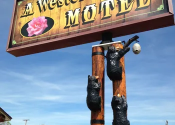 A Western Rose hotel thumbnail 3