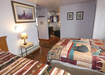 Yellowstone Motel - Adults Only hotel thumbnail 4