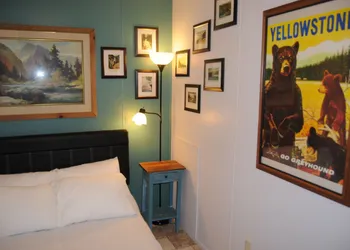 Yellowstone Motel - Adults Only hotel thumbnail 7