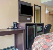 Amherst Inn & Suites hotel detail image 4