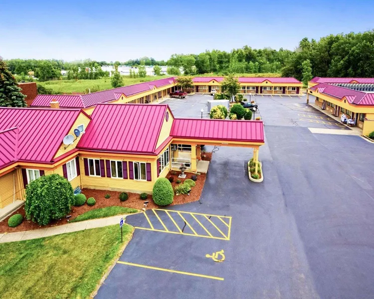 Amherst Inn & Suites hotel detail image 6
