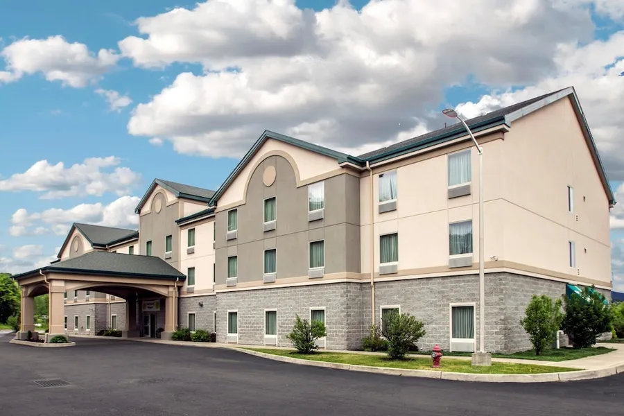 Quality Inn & Suites Fishkill South near I-84 hotel detail image 2