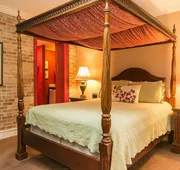 Hidden Garden Cottages & Suites hotel detail image 4