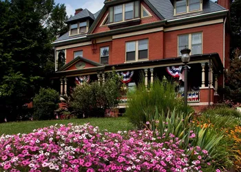 B. F. Hiestand House Bed & Breakfast hotel thumbnail 2