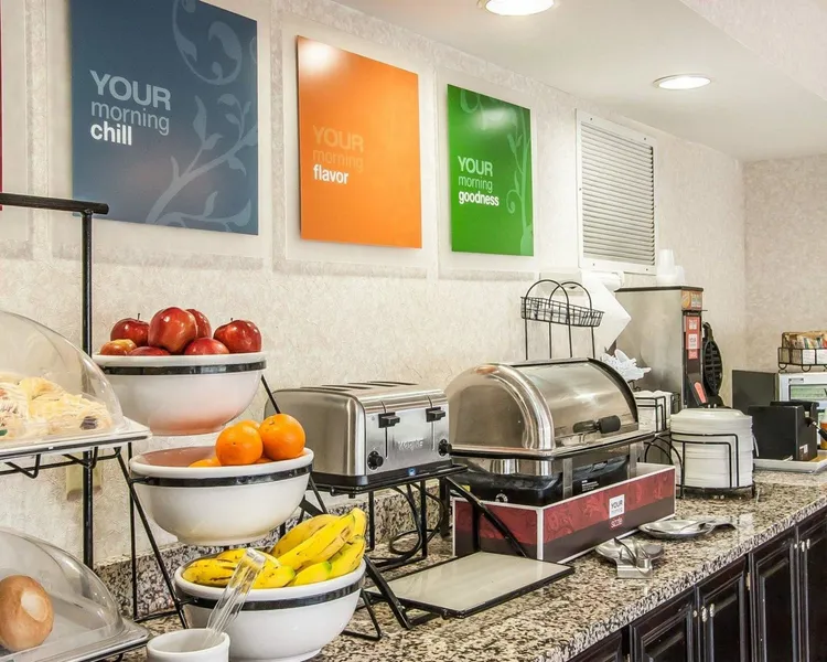 Quality Inn Edmund Pettus Bridge Area hotel detail image 6