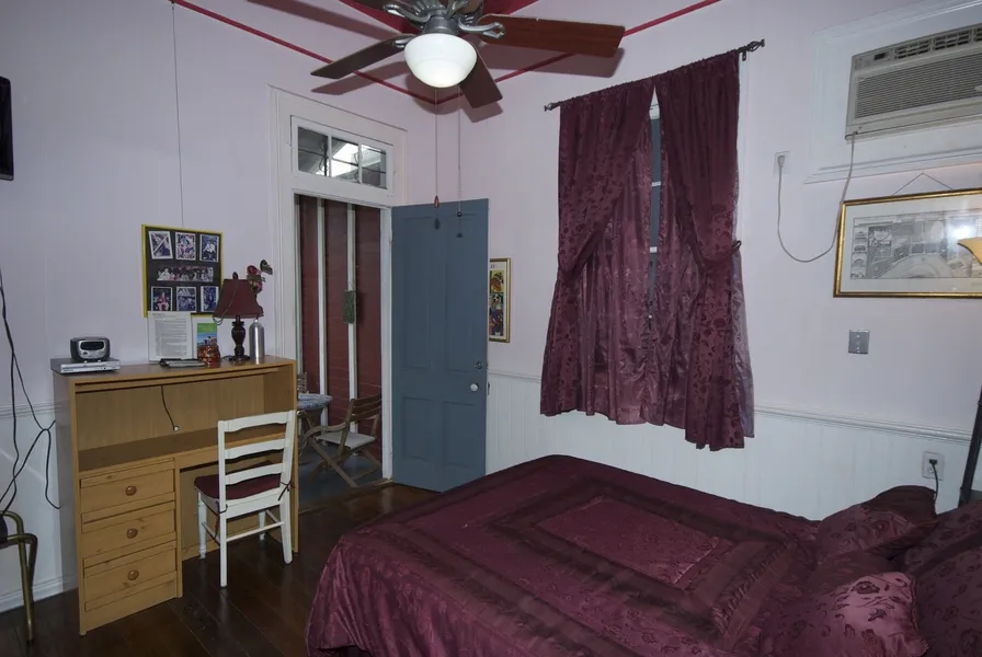 The Burgundy Bed and Breakfast hotel detail image 6