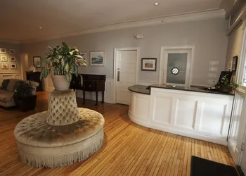 Anchor Inn Beach House hotel thumbnail 4