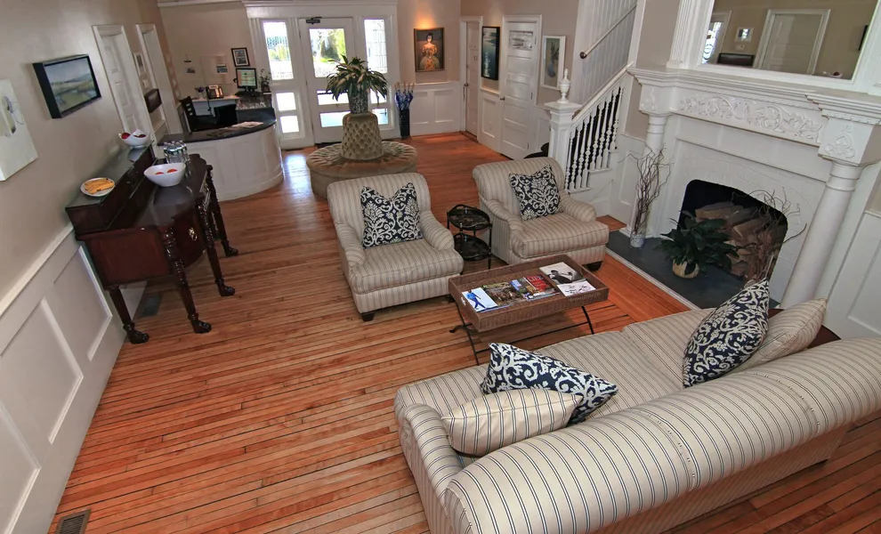 Anchor Inn Beach House hotel detail image 6
