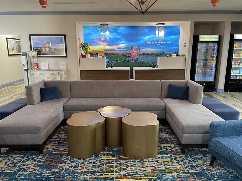 La Quinta Inn & Suites by Wyndham Oklahoma City - Moore hotel detail image 2