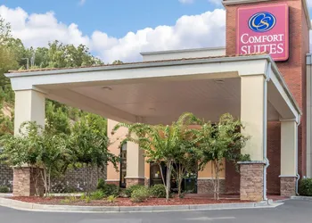 Comfort Suites hotel thumbnail 2