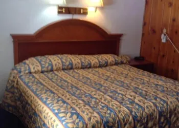 Sun 'N Snow Hotel hotel thumbnail 2