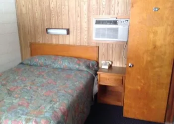 Sun 'N Snow Hotel hotel thumbnail 8