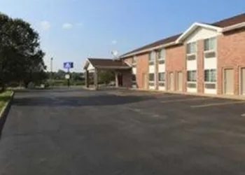 Sunrise Motel hotel thumbnail 2